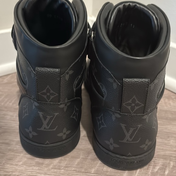 Men’s Louis Vuitton hightops Black Leather sz 11 sneaker - Picture 4 of 10